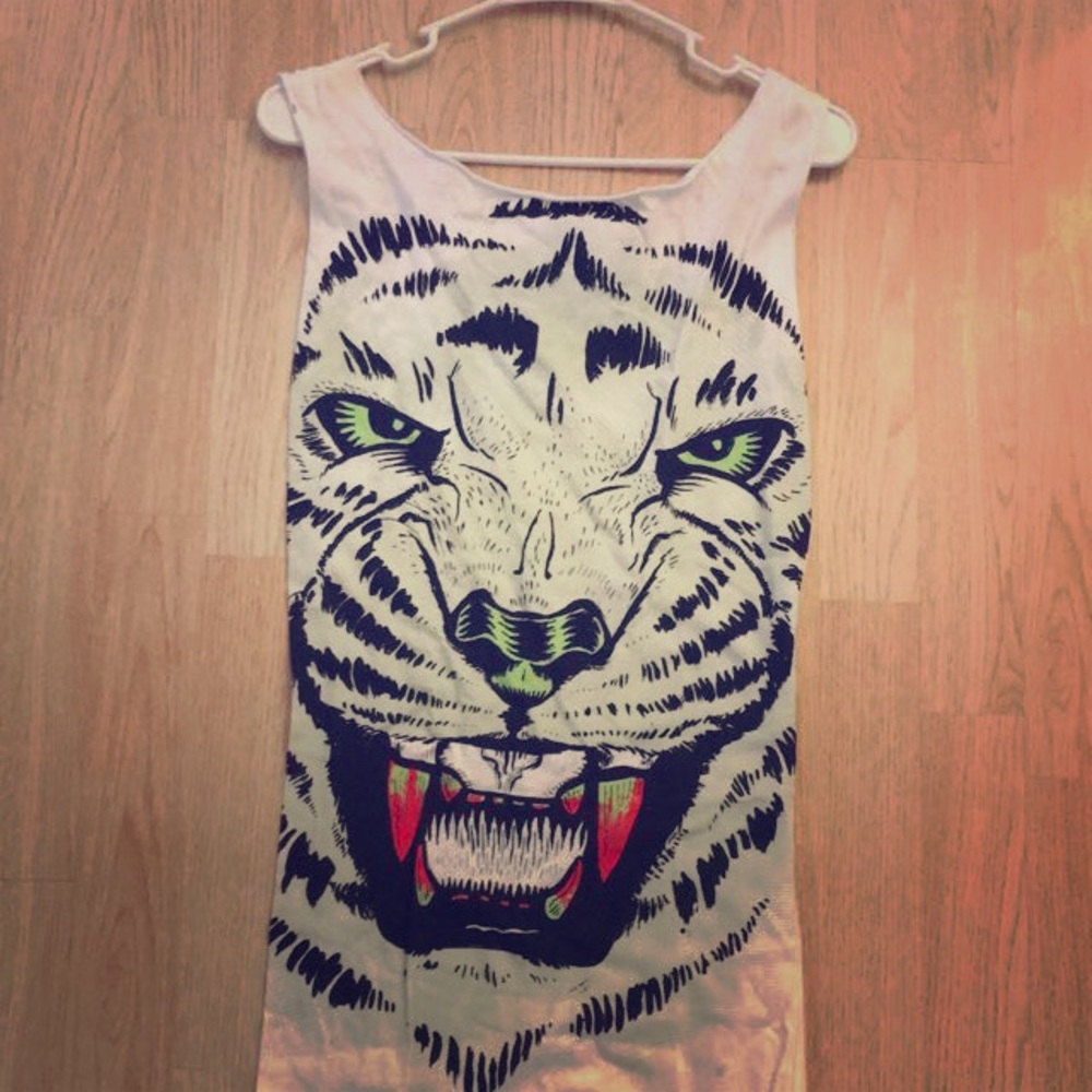 🌺SALE🌺WHITE TIGER DRESS