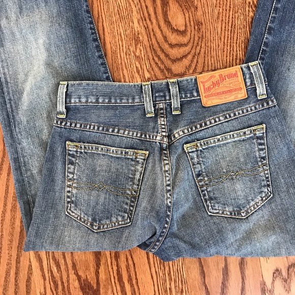 Long Inseam! Lucky Brand flare cut jeans - Picture 4 of 6