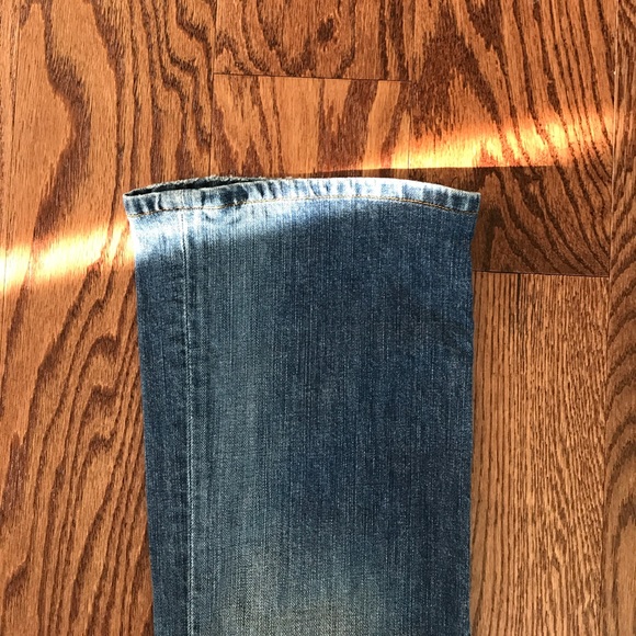 Long Inseam! Lucky Brand flare cut jeans - Picture 5 of 6