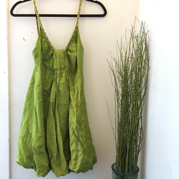 Dress size small - Picture 2 of 8