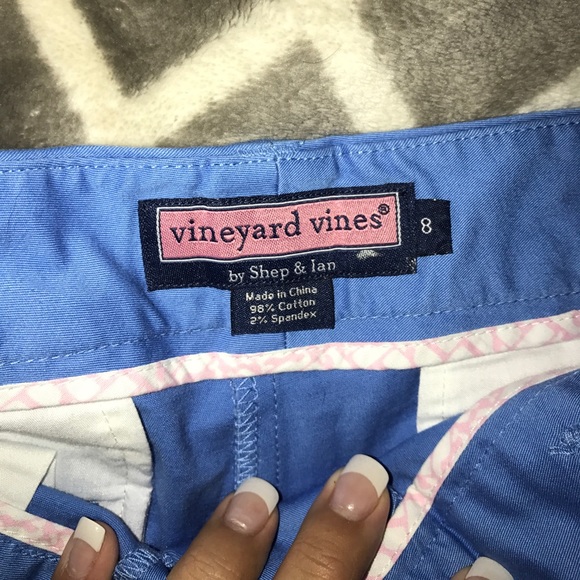 Vineyard vines shorts - Picture 3 of 3