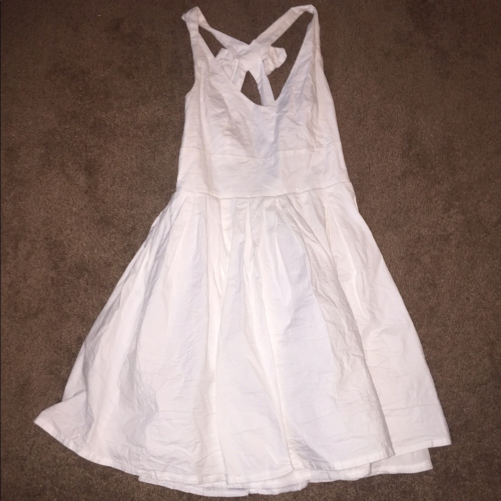 White dress with bow