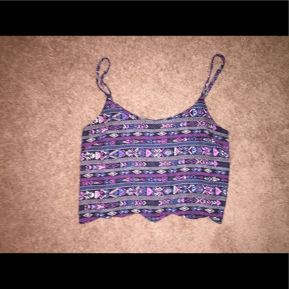 Aztec, scalloped, croptop