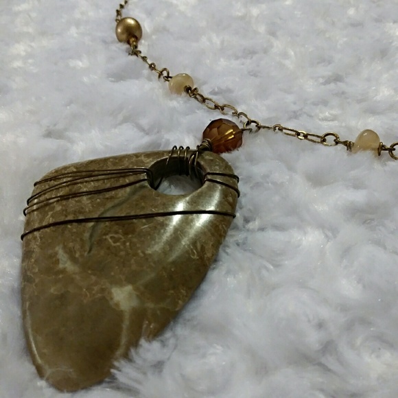 Vintage Jewelry - Long Gold Tone Necklace with Large Stone Pendant