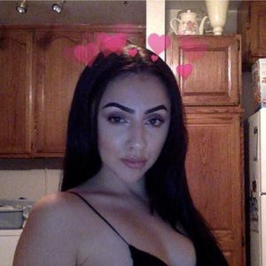 Meet your Posher, Monica