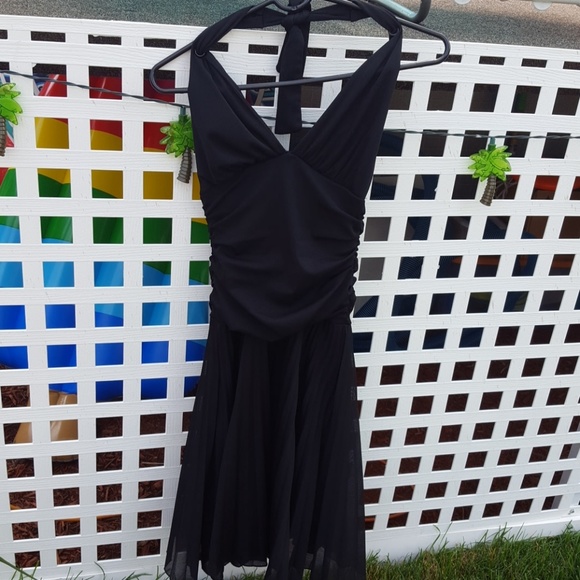 Robe Midi Noire TeezeMe – Ceinturée – Taille S – État Très Correct