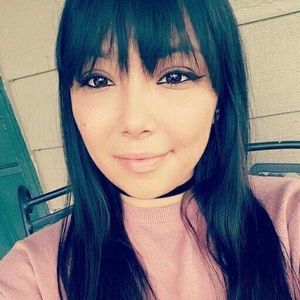 Meet your Posher, Cristina