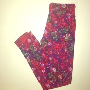 Lularoe Legging, Paisley pattern.