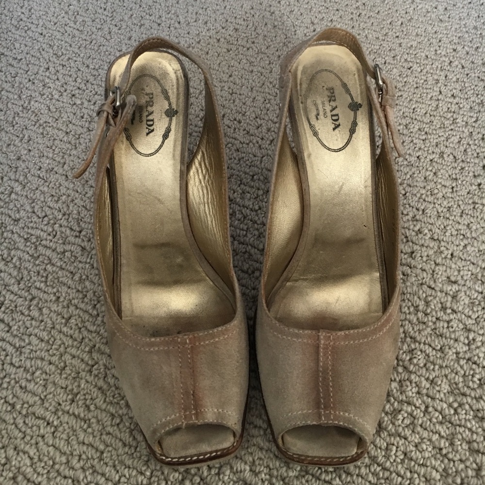 Auth Prada nude / tan sling backs heels 39 9 suede