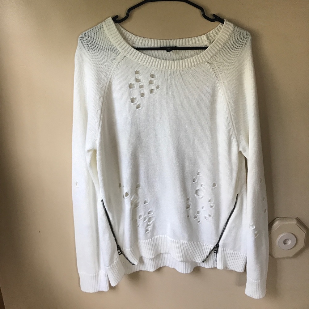 Express Medium Distressed Sweater w/ Zipper Detail