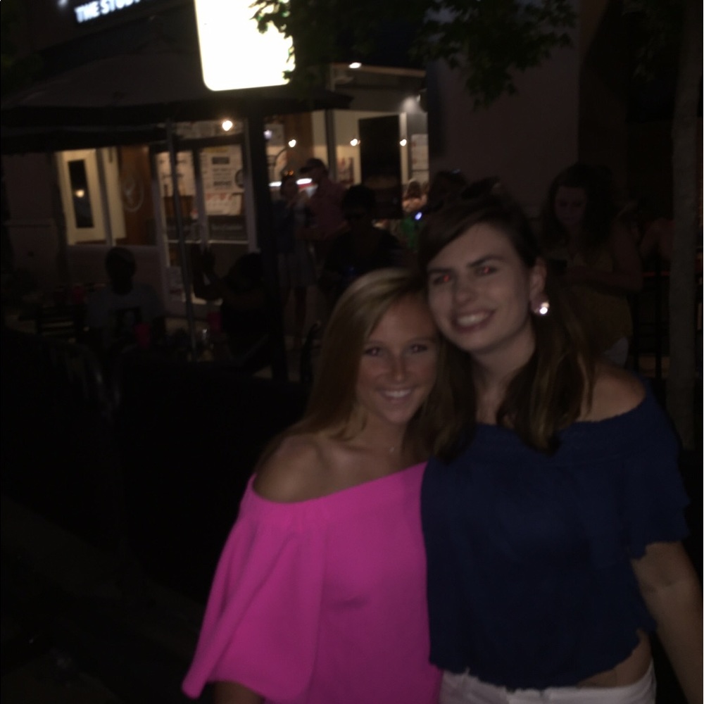 Meet your Posher, Elizabeth