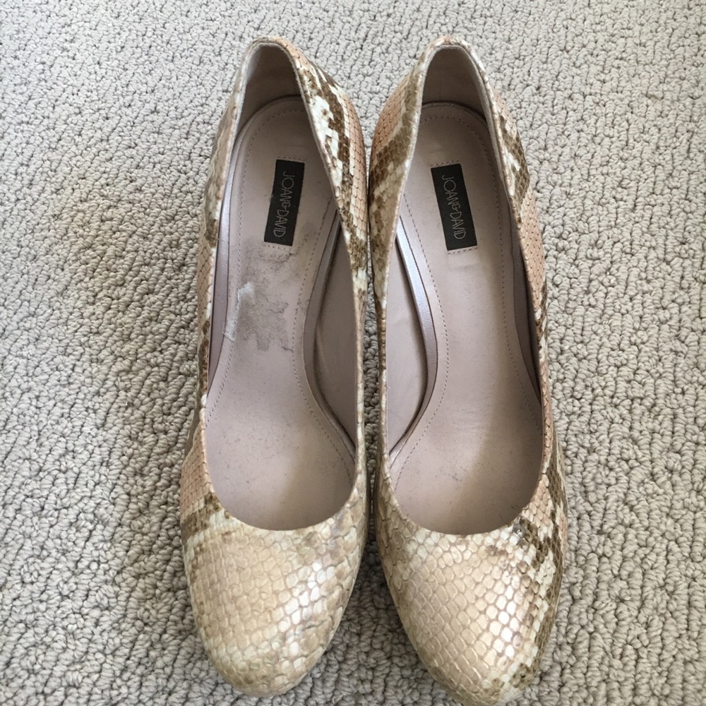 Joan d David platform snakeskin heels sz 8 shimmer