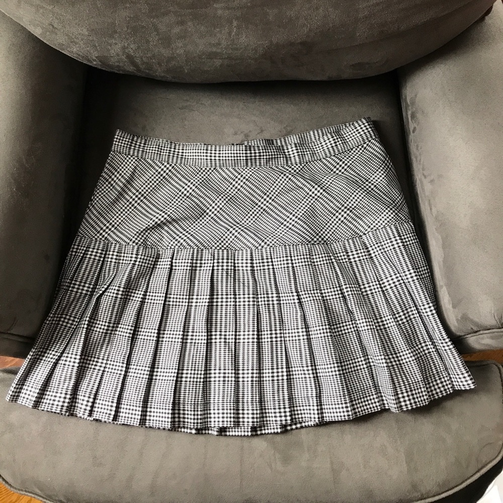Pleated skirt