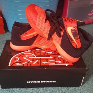 Nike Kyrie 2 Infernos Size 7 Grade school