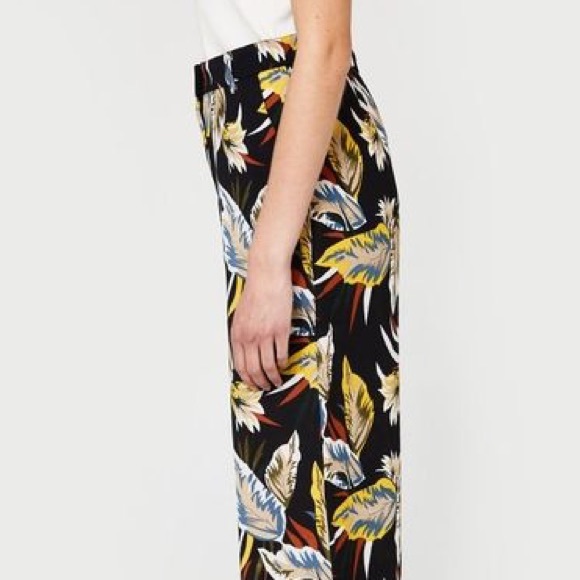 Steven wide leg fleur pants (Need Supply) - Picture 2 of 3