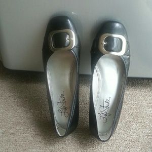 Life stride black flat shoe size 7.5