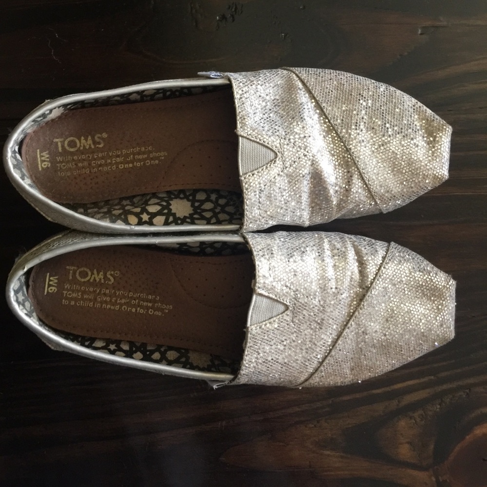 Toms