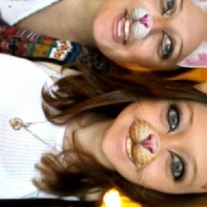 Meet your Posher, Lyn