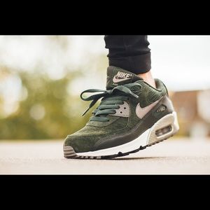 NIKE Air Max 90 Green Suede. Size 10. Worn Once