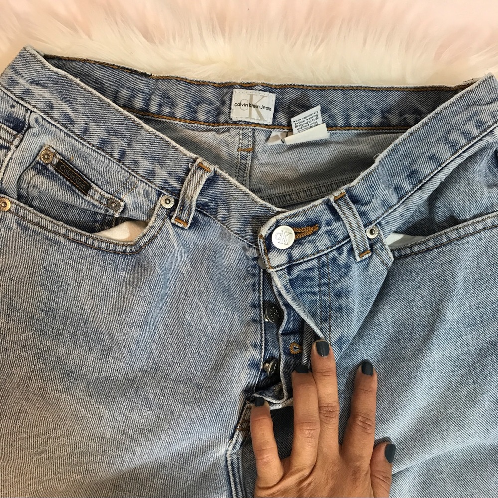Calvin Klein Vintage Light Washed Jeans - Picture 5 of 5