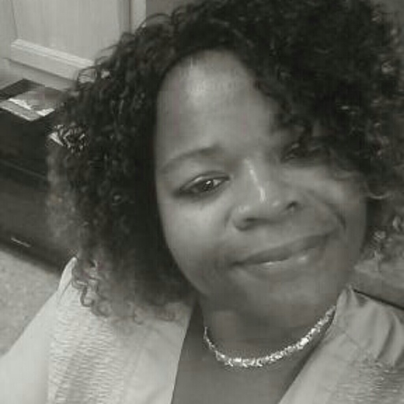 Meet your Posher, Kim - Picture 1 of 1