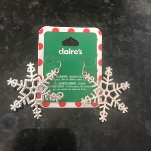Claire's Snowflake Earrings for Christmas!