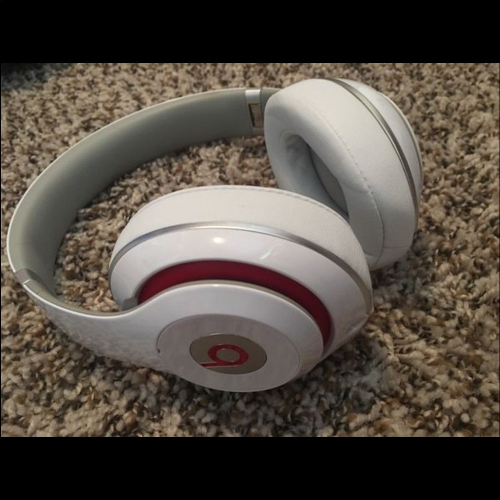 2013 Noise canceling Studio Beats by Dre