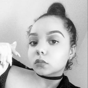 Meet your Posher, Maya