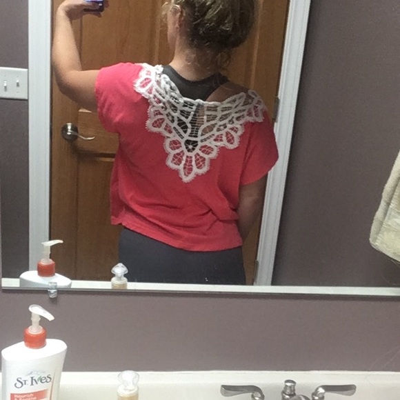 Forever21 Cropped Tee - Picture 2 of 5