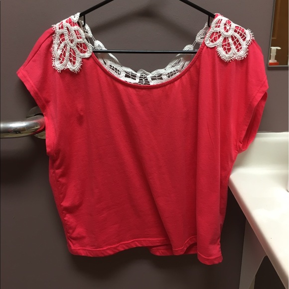 Forever21 Cropped Tee - Picture 3 of 5