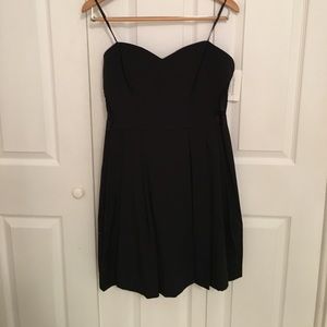 Sweetheart neckline with lace sheer cocktail dress