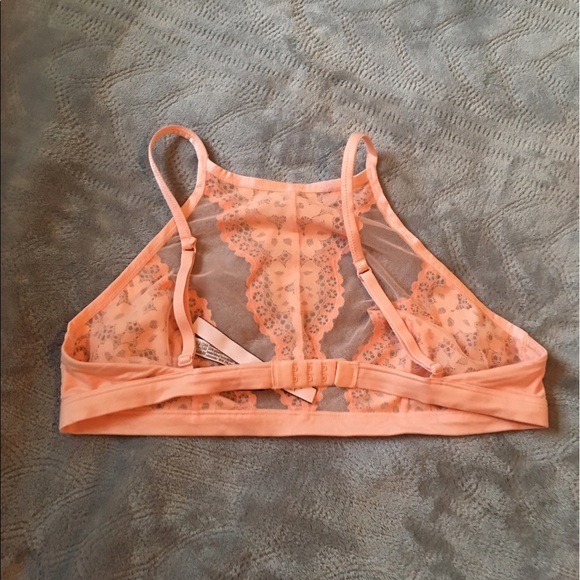 Victoria's Secret high neck bralette size large - Picture 4 of 5