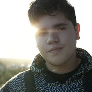 Meet your Posher, Ethan