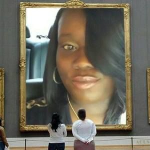 Meet your Posher, Leora