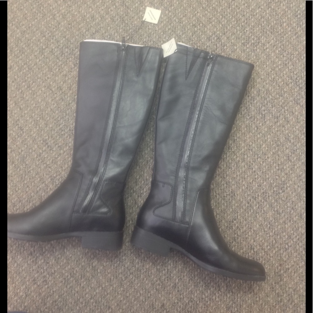 SOLD! ✨ Cole Haan Waterproof Tall Boots NWT✨ - Picture 5 of 8