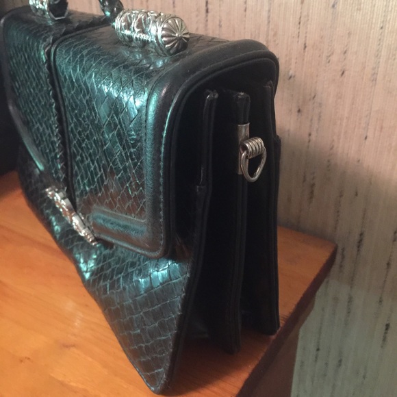 Vintage 90s. Black, NOT Brightonñpatent leather Handbag. - Picture 2 of 5