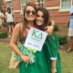 Meet your Posher, Brooke