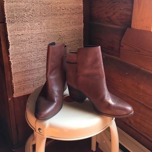 Kate Spade Saturday brown leather bootie size 6