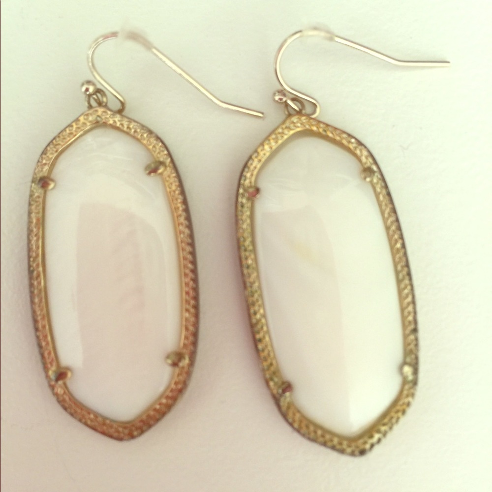 Kendra Scott Elle earrings in white