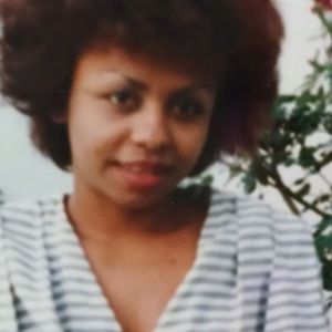 Meet your Posher, Rosalinda