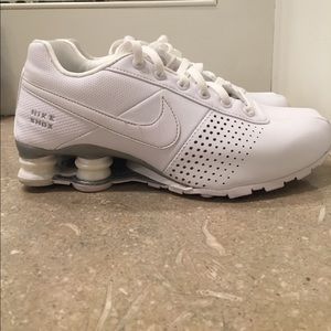 Nike Shox white size 6 (4.5Y)