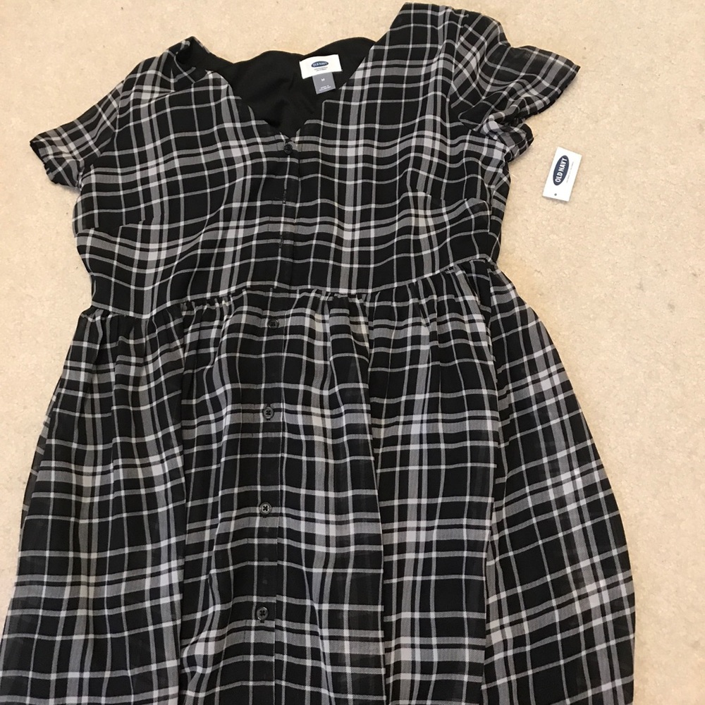 NWT black and white dress Medium