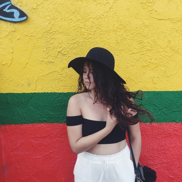 Meet your Posher, Esperanza - Picture 6 of 6