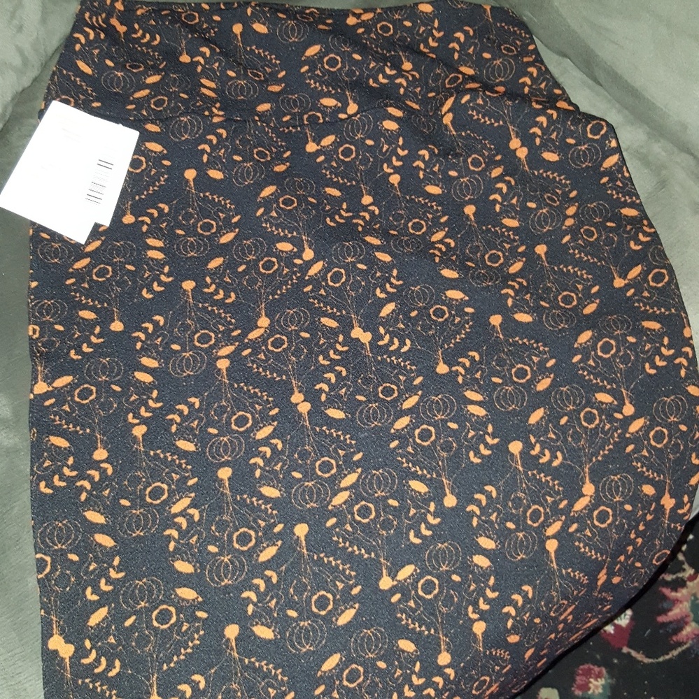 LULAROE CASSIE SKIRT