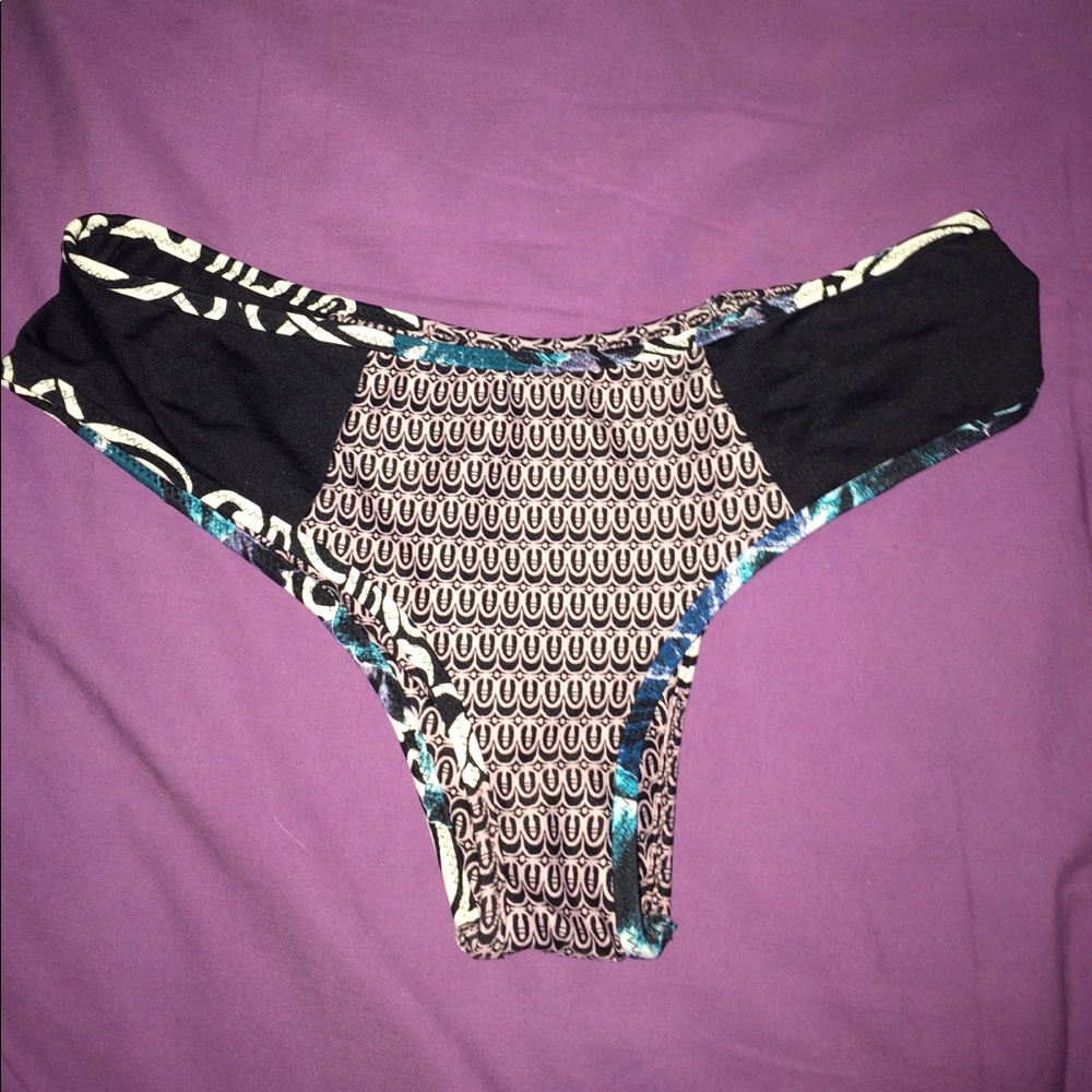 O'Neill bikini bottoms