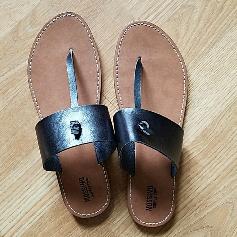 NWOT Mossimo Sandals