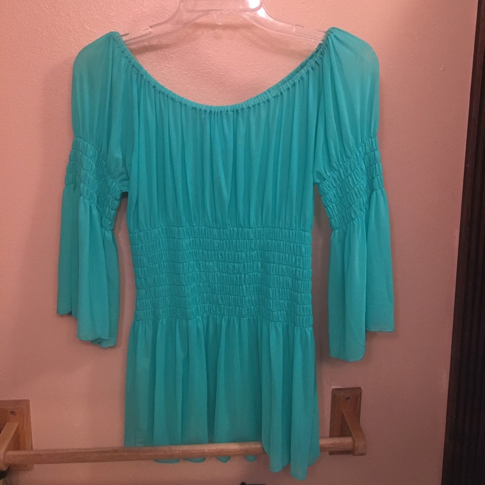 Turquoise top! Size Small - never worn!
