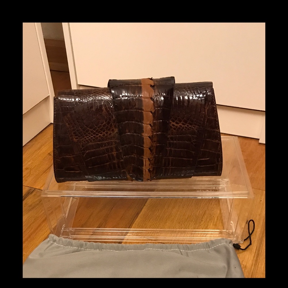 ALLIGATOR SKIN CLUTCH!!
