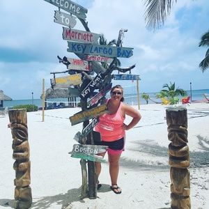 Meet your Posher, Danielle