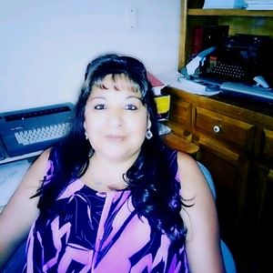 Meet your Posher, Evelyn